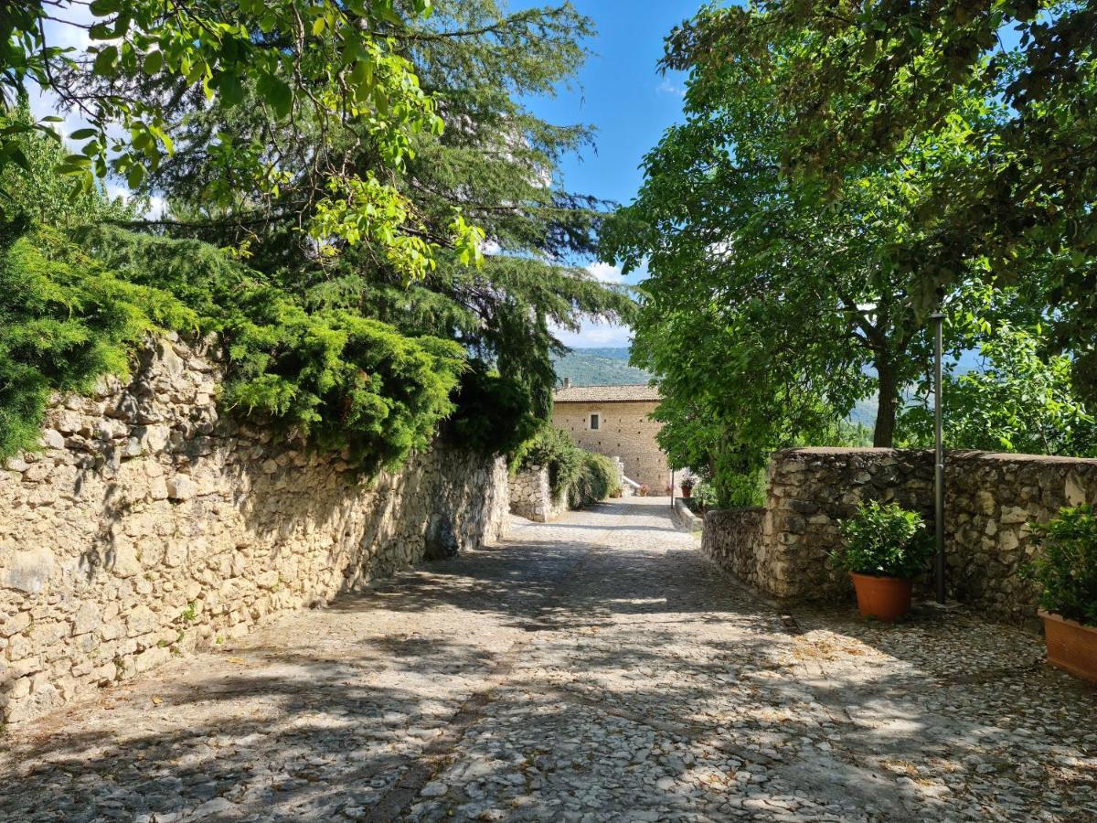 Rocca Lorenizo Pacentro エクステリア 写真