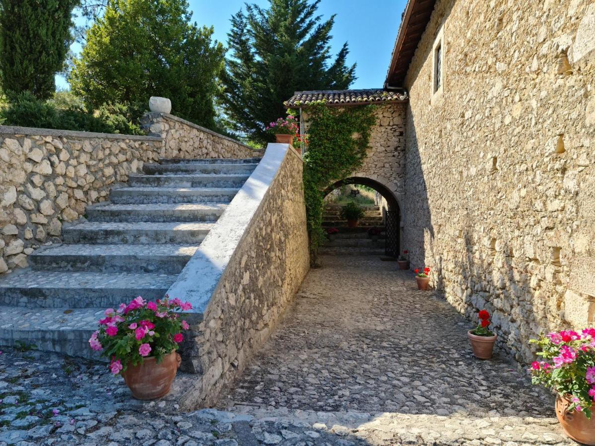 Rocca Lorenizo Pacentro エクステリア 写真